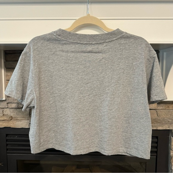 Guess Originals 1981 cropped t-shirt top. Size Medium . - Picture 2 of 4